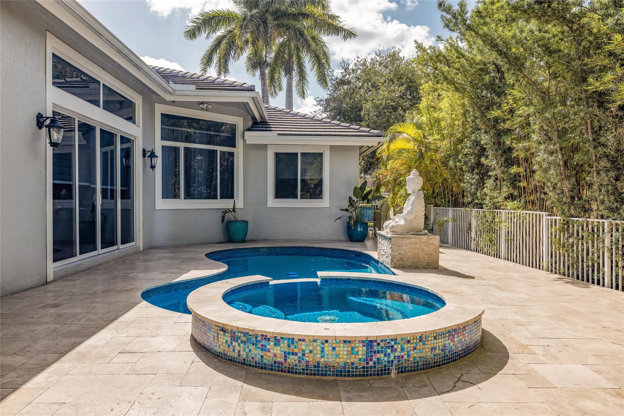 Mariners Cove - Residential