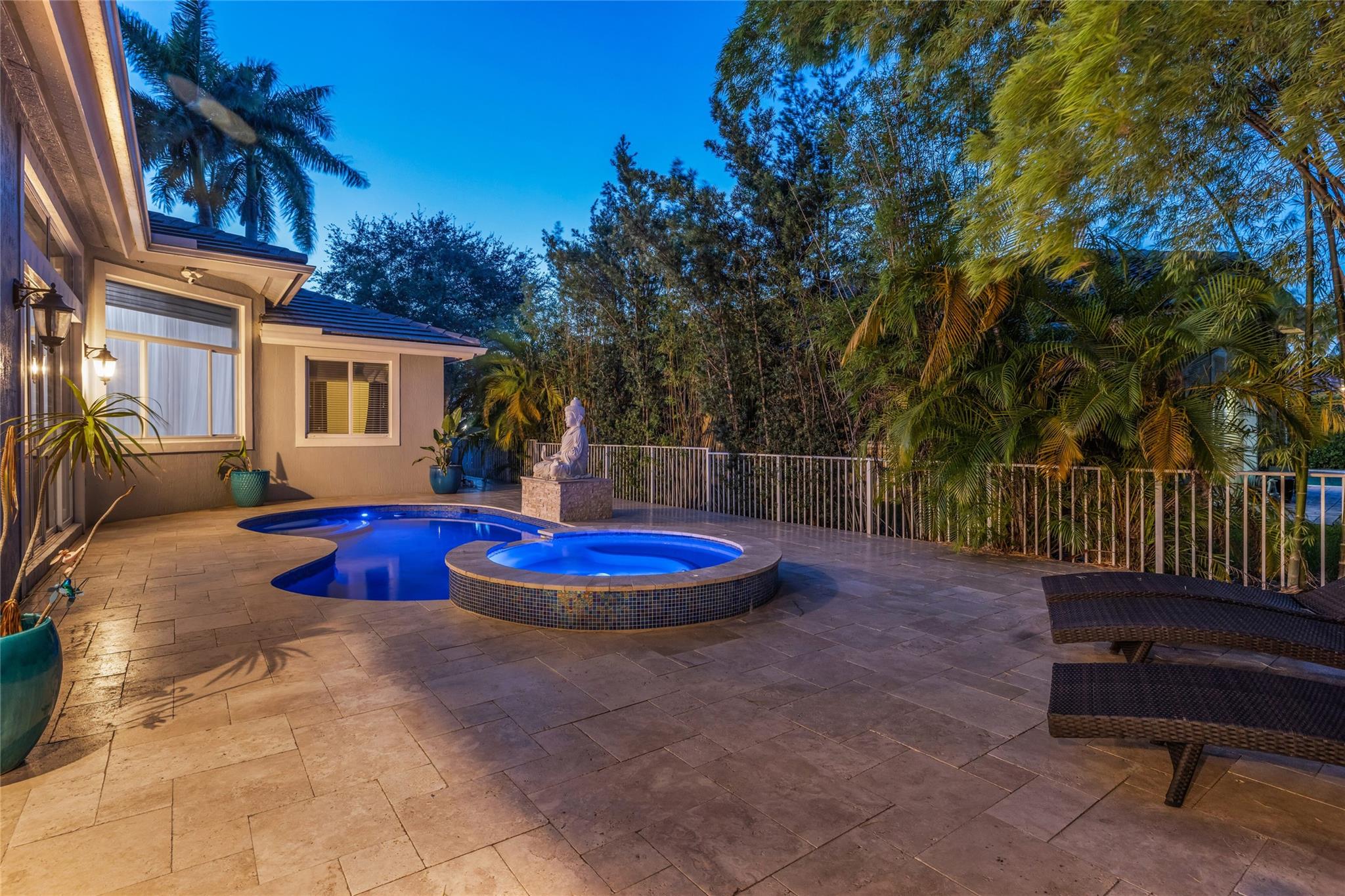 Mariners Cove - Residential