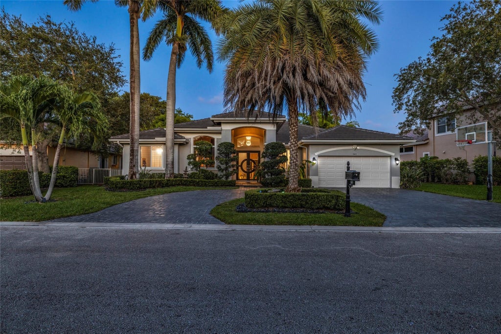 Photo of 385 NW 118th Avenue, Coral Springs, FL 33071 (MLS # F10517848)