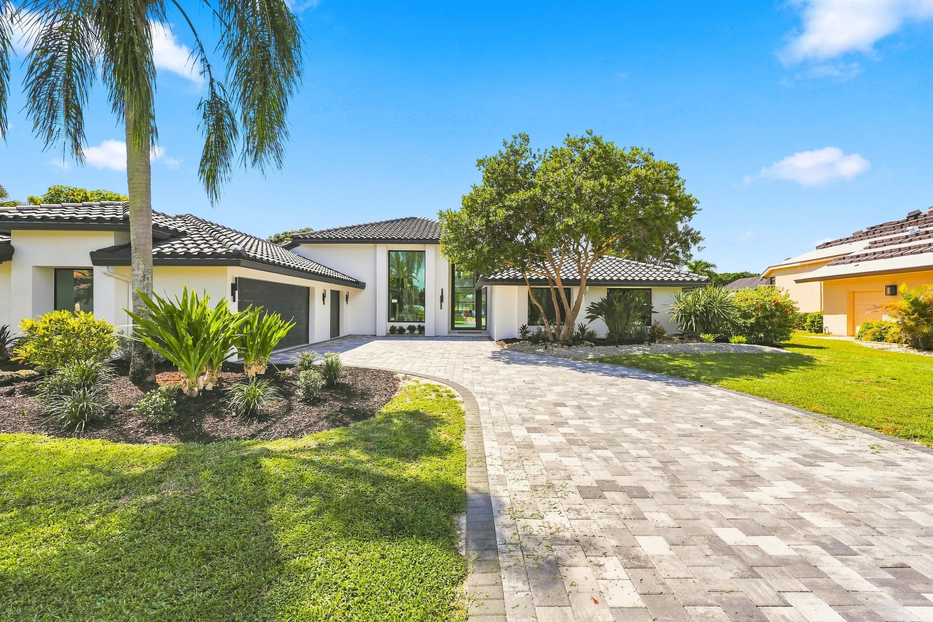 11181 Boca Woods Lane