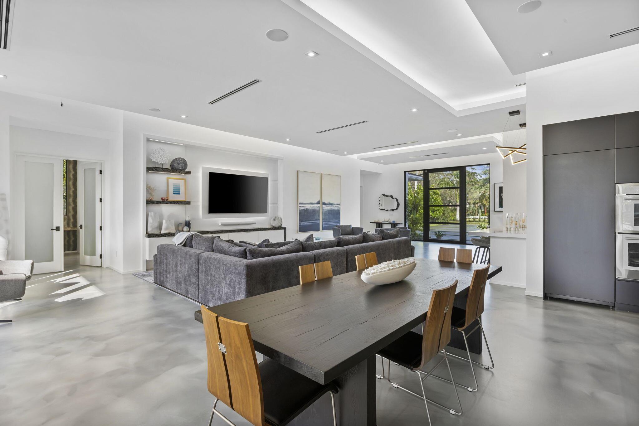 INTRACOASTAL PARK - Residential