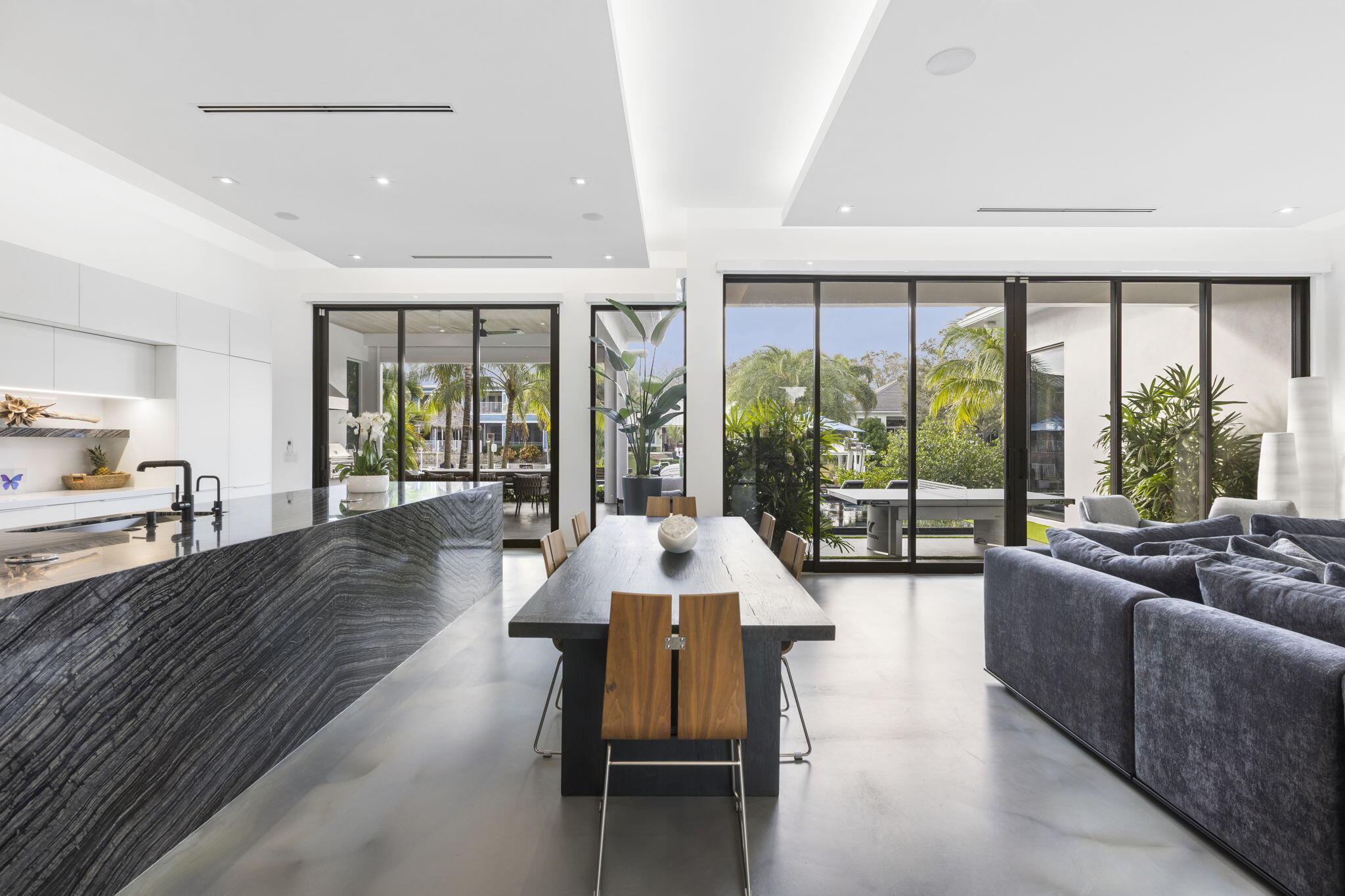 INTRACOASTAL PARK - Residential