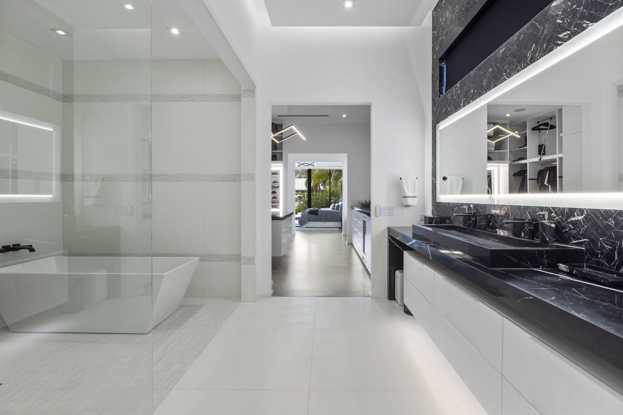 INTRACOASTAL PARK - Residential