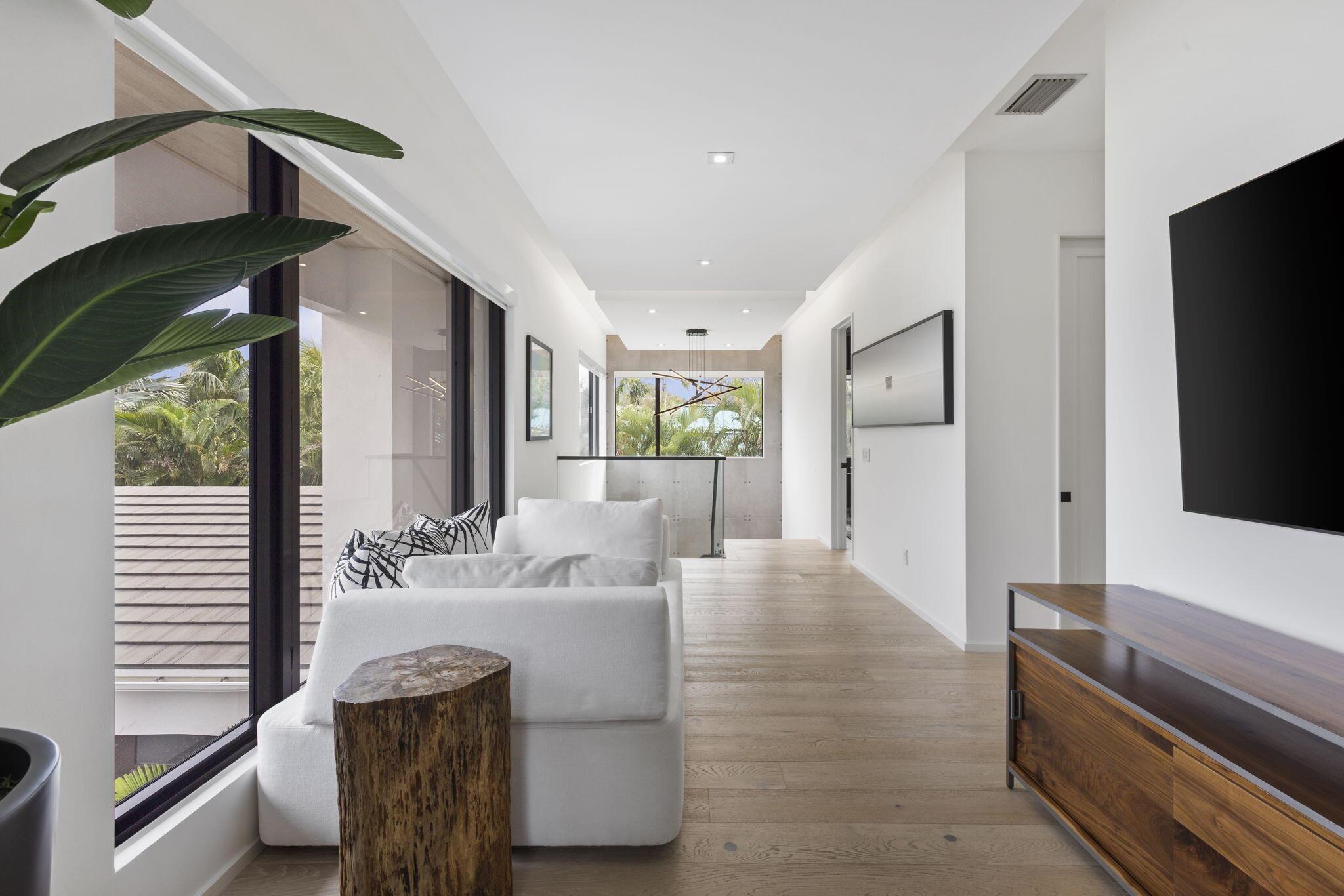 INTRACOASTAL PARK - Residential