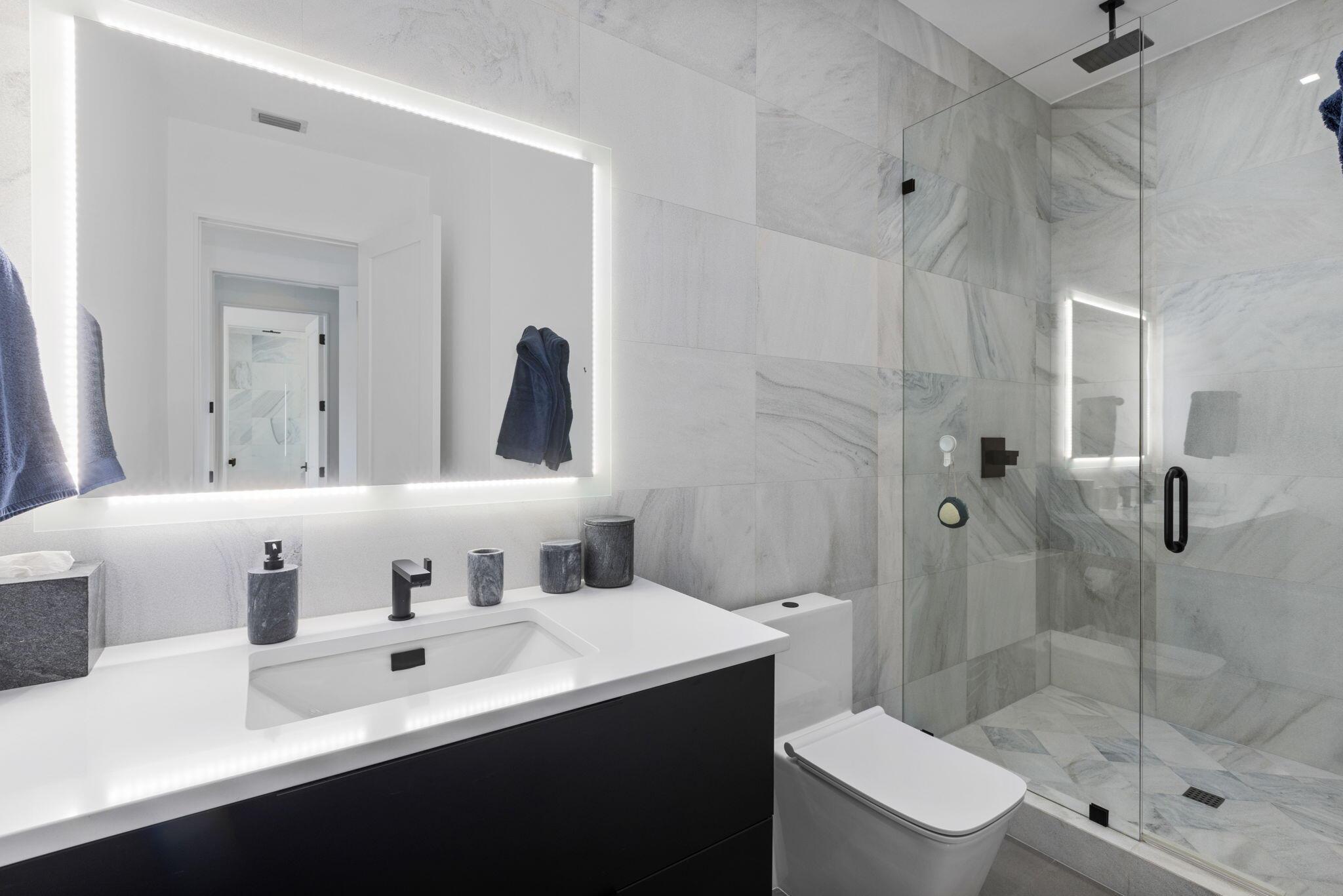 INTRACOASTAL PARK - Residential