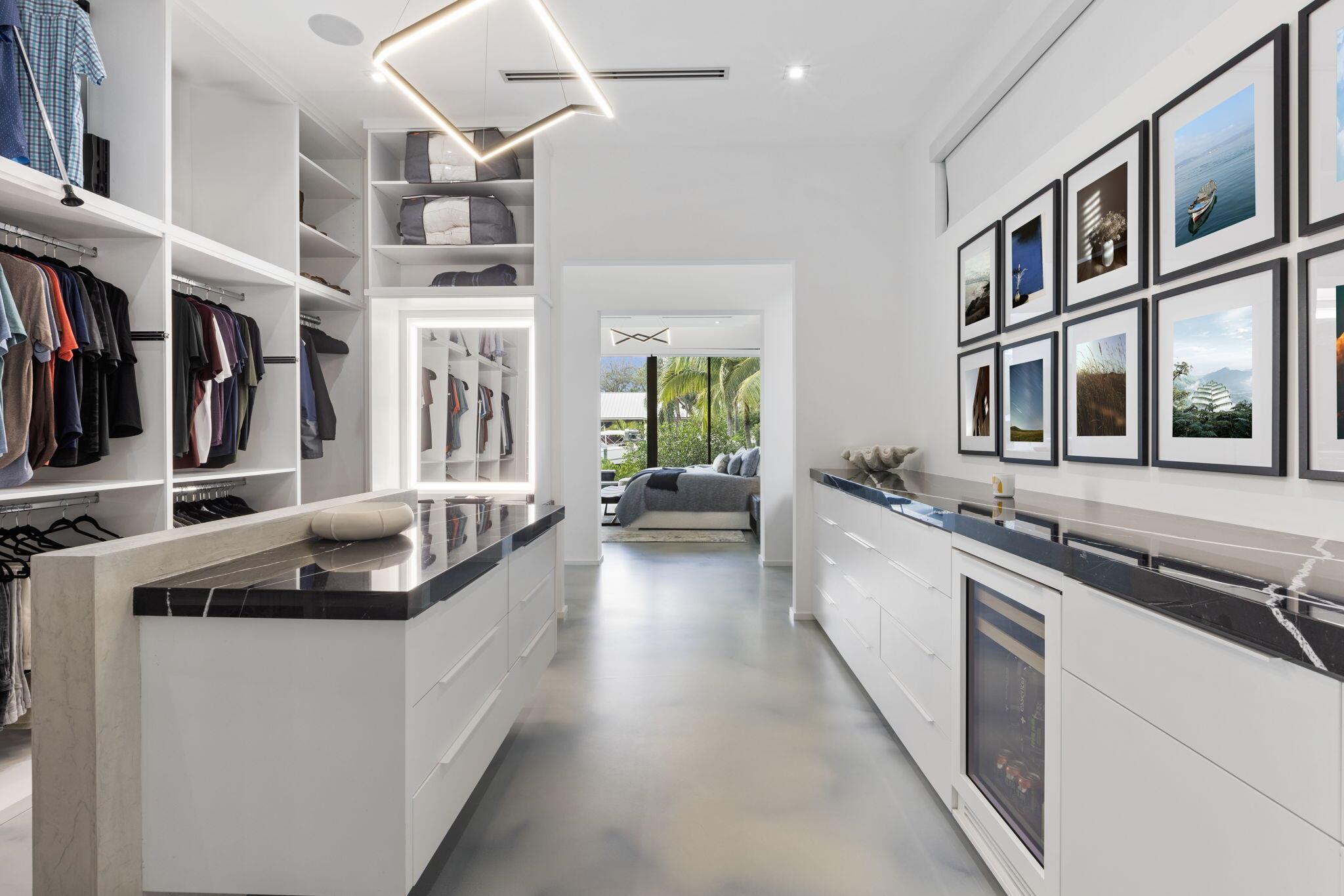 INTRACOASTAL PARK - Residential