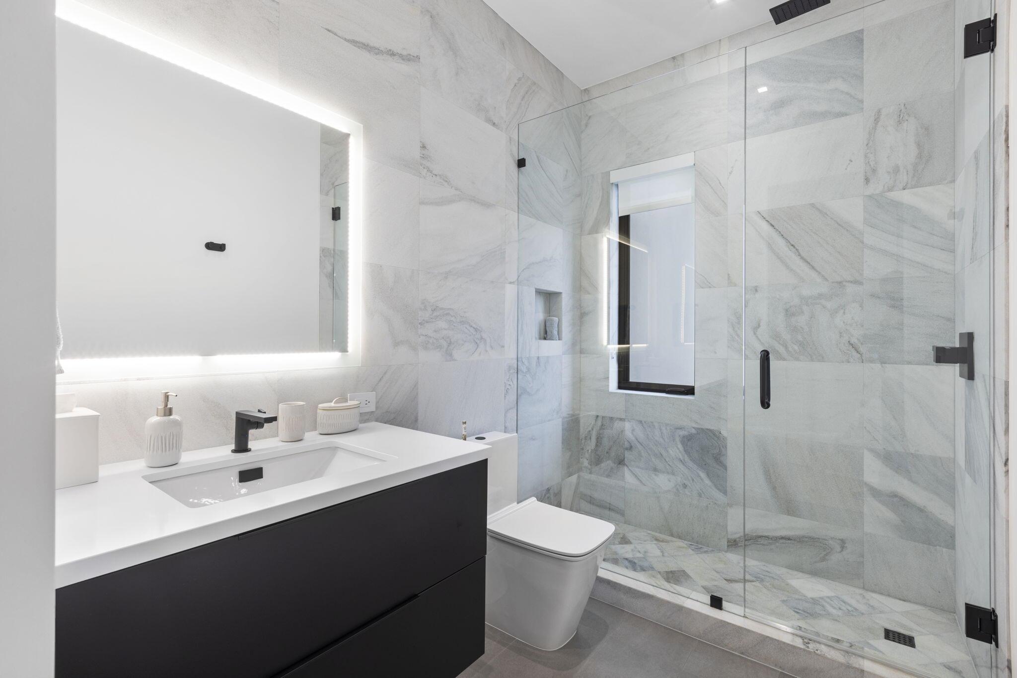 INTRACOASTAL PARK - Residential