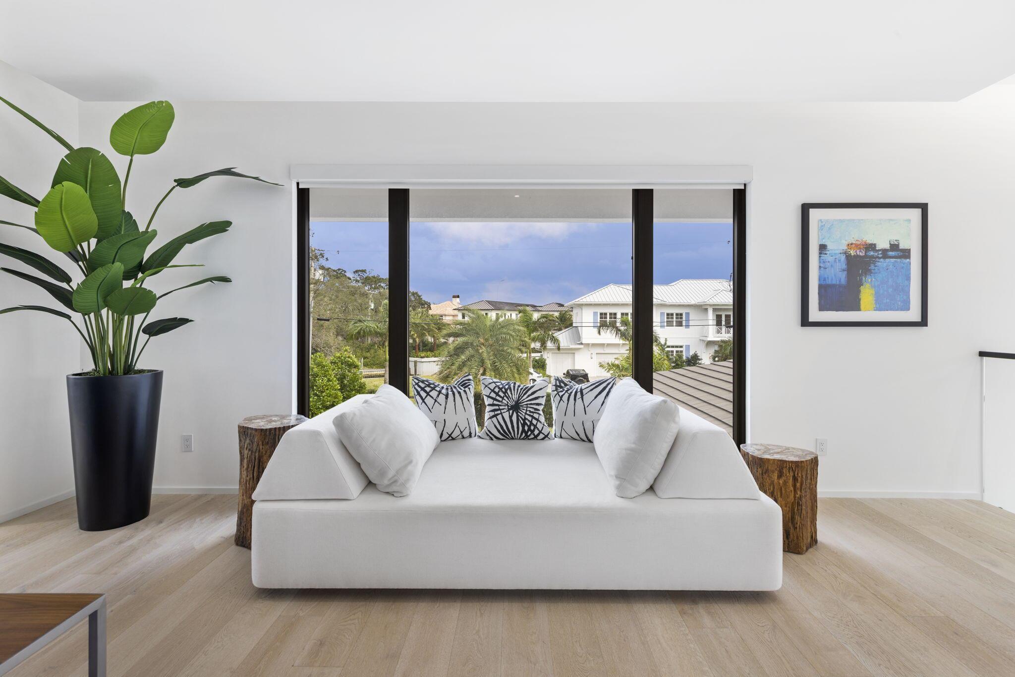 INTRACOASTAL PARK - Residential