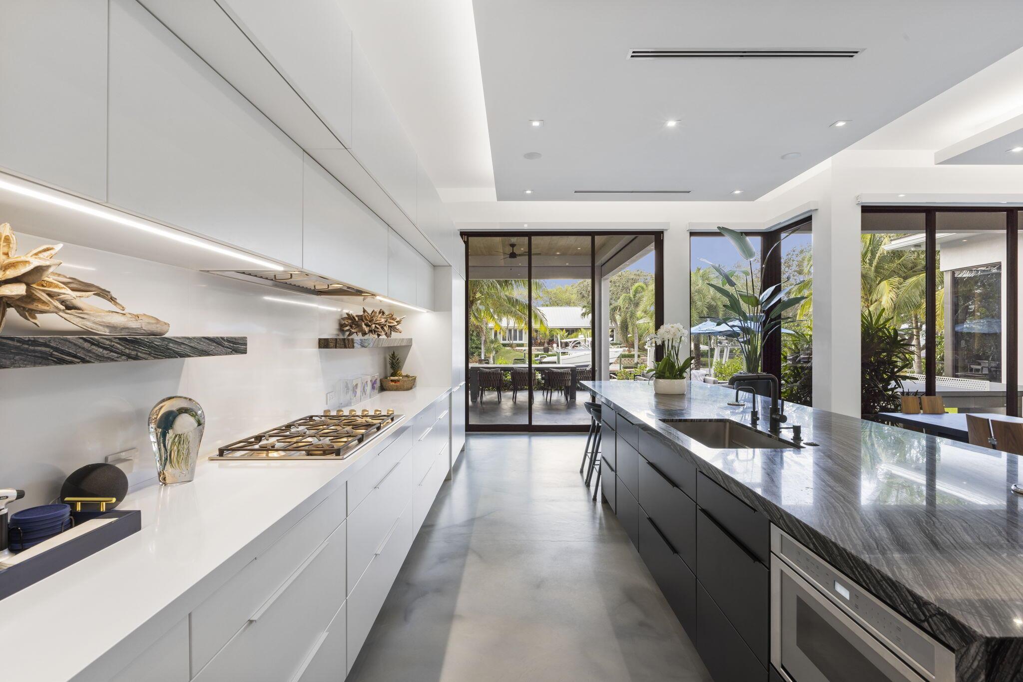 INTRACOASTAL PARK - Residential