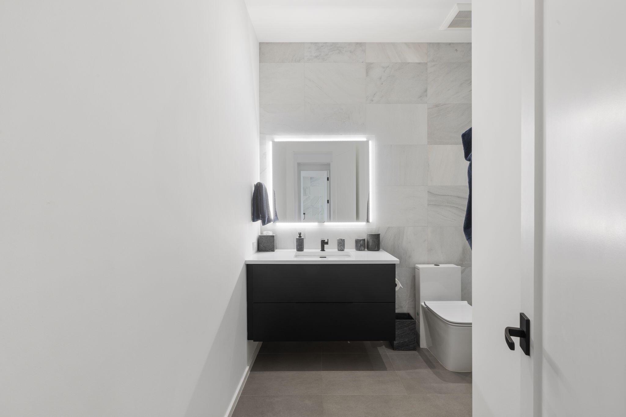 INTRACOASTAL PARK - Residential