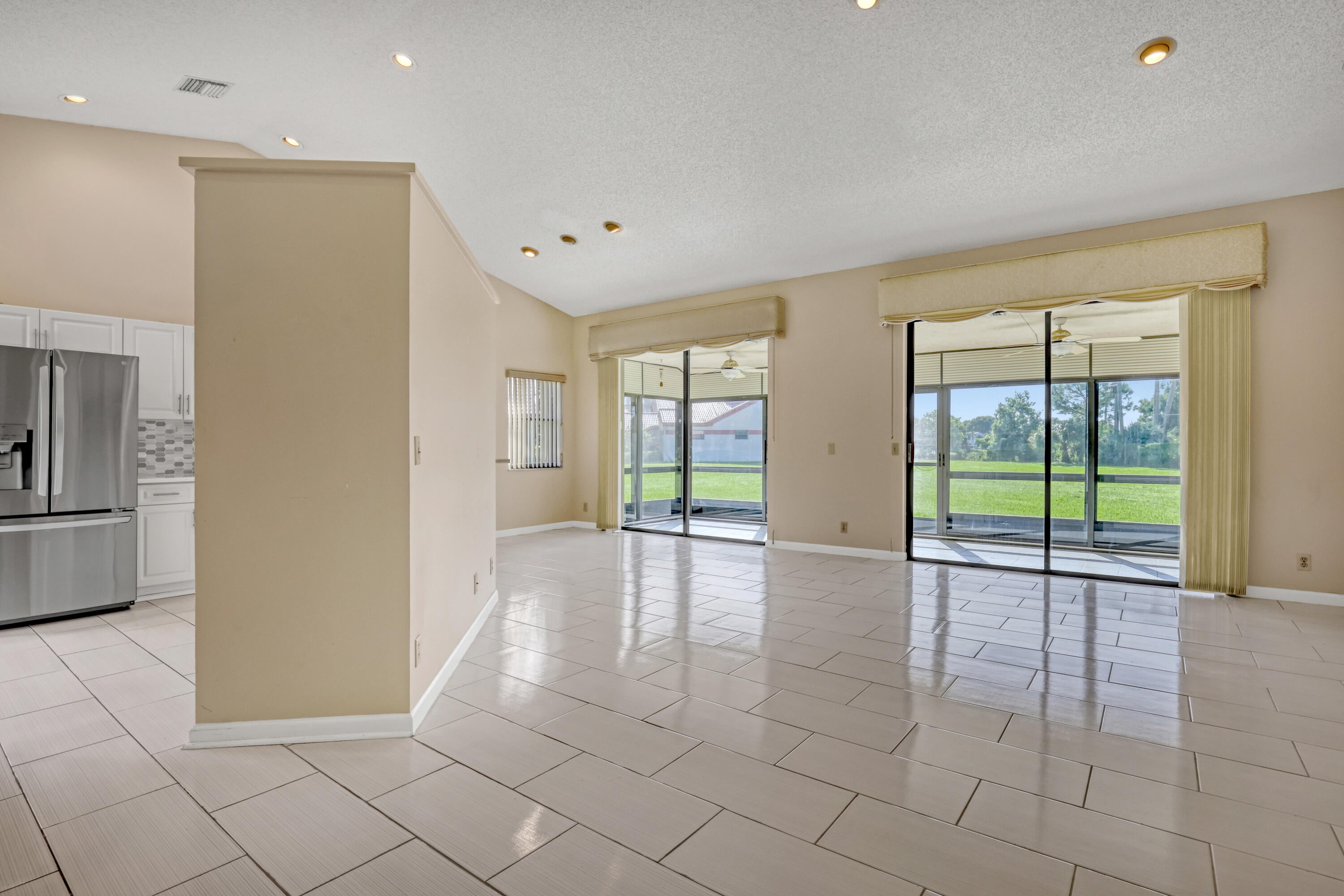 7744 Lexington Club Boulevard