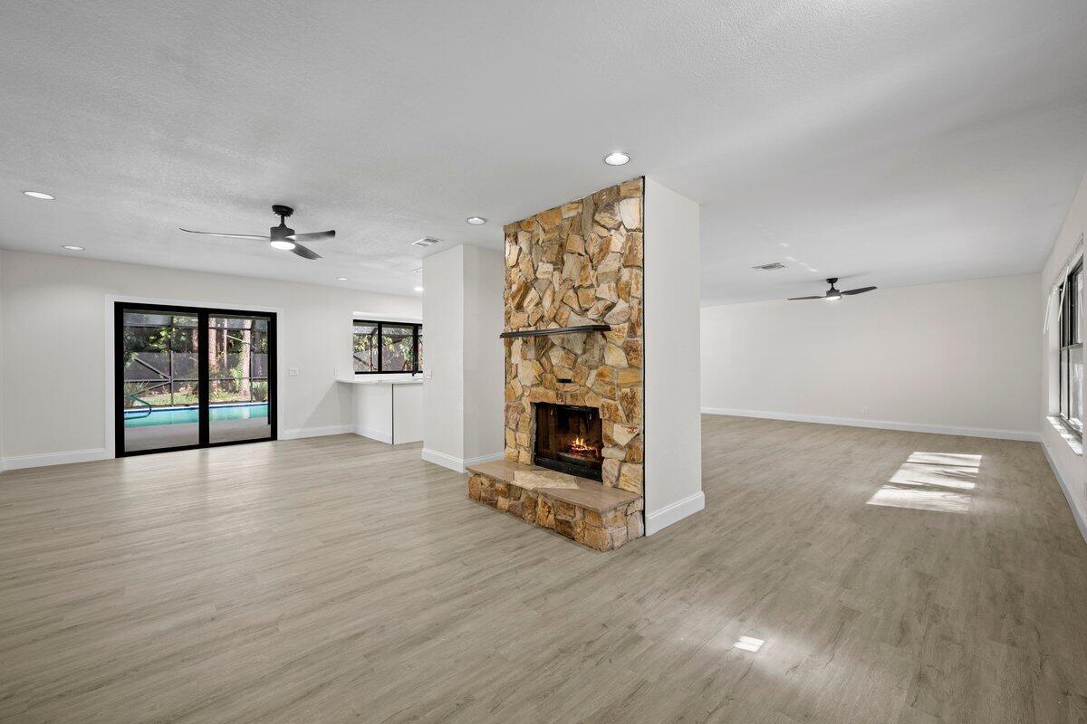 17892 Mellen Lane