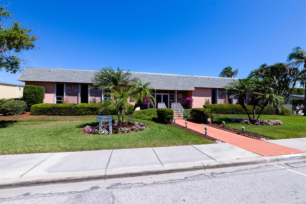 Colonnades - Residential