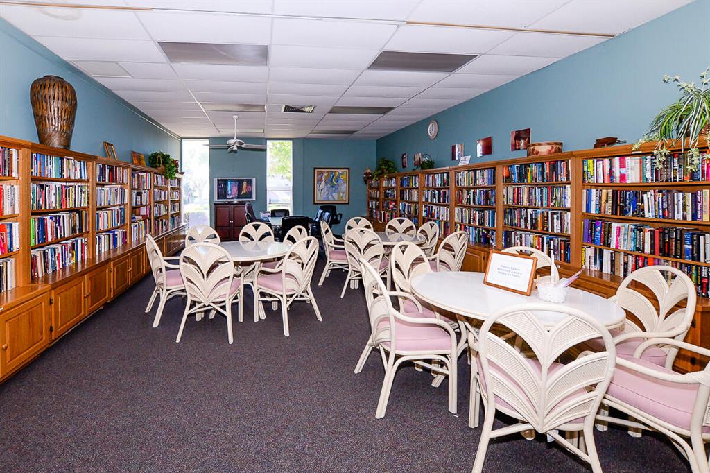 Colonnades - Residential