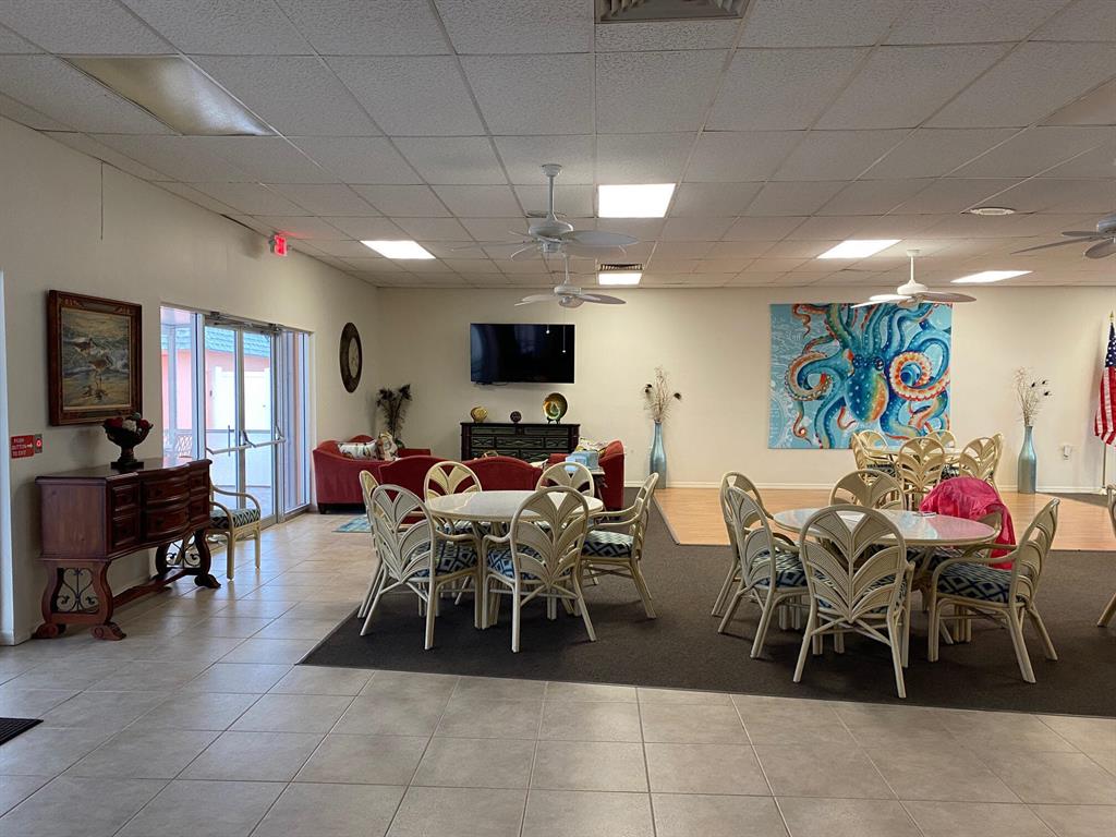 Colonnades - Residential