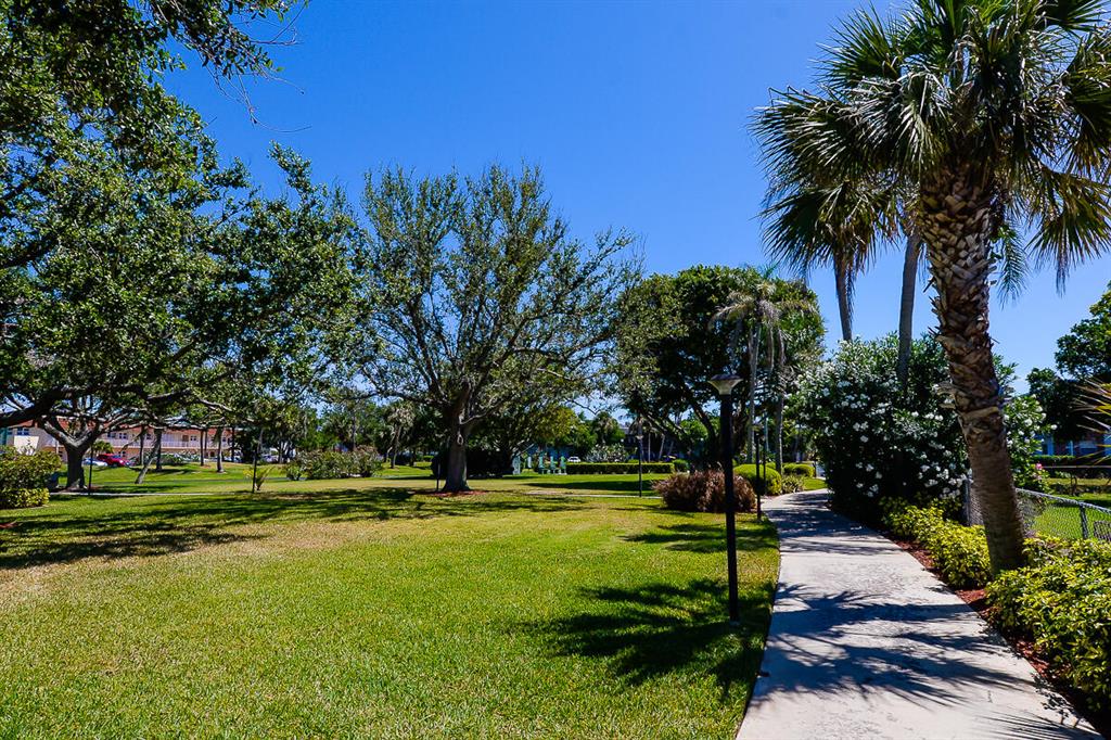 Colonnades - Residential