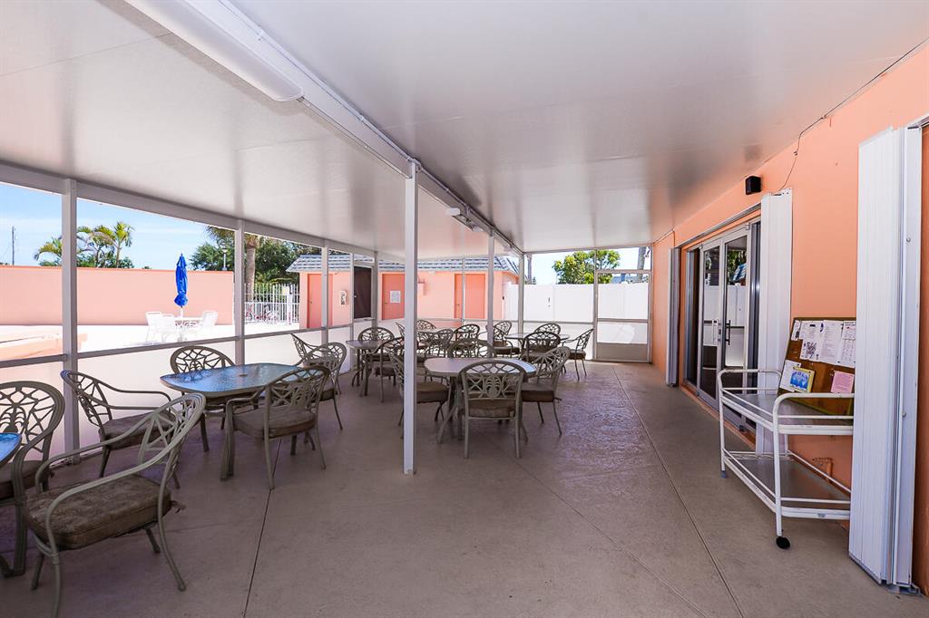 Colonnades - Residential