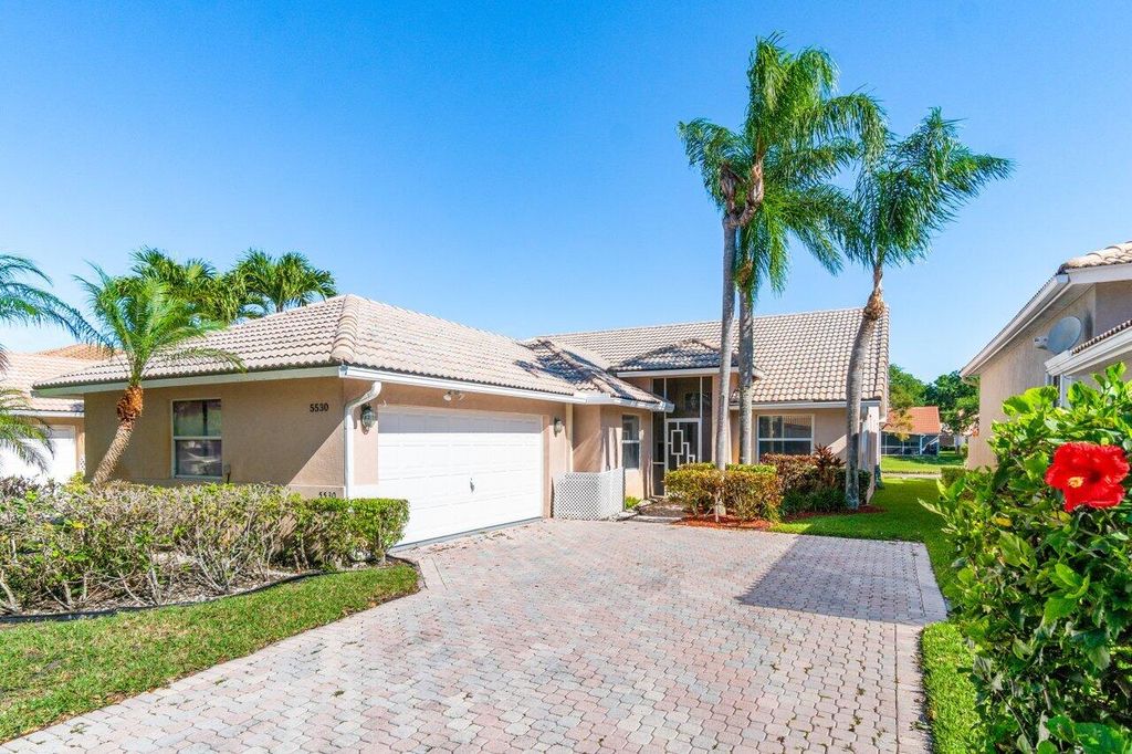 Photo of 5530 Grande Palm Circle, Delray Beach, FL 33484 (MLS # R10976095)