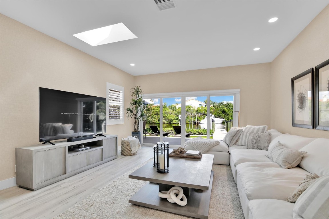 Baytowne Jonathans Landin - Residential Lease