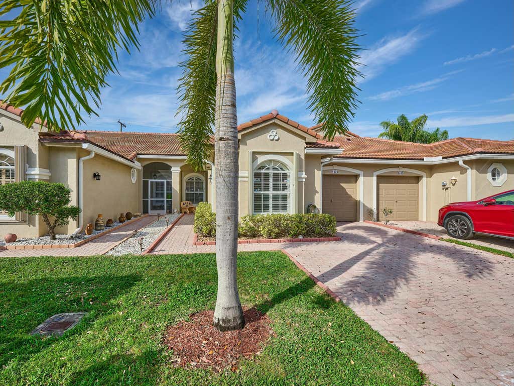 Photo of 8421 Via Serena, Boca Raton, FL 33433 (MLS # R11064887)