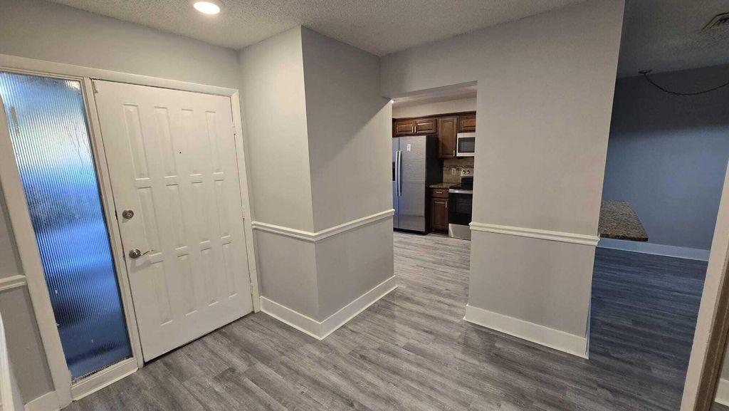 Photo of 13105 Belhaven Ct #17, Wellington, FL 33414 (MLS # B26000749)