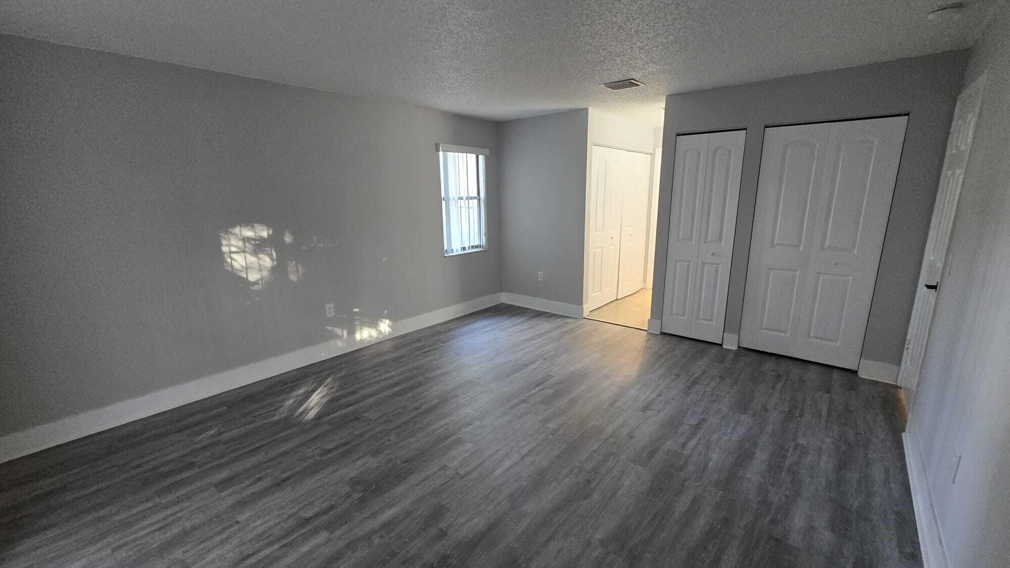 SHEFFIELD WOODS AT WELLINGTON COND - Residential Lease