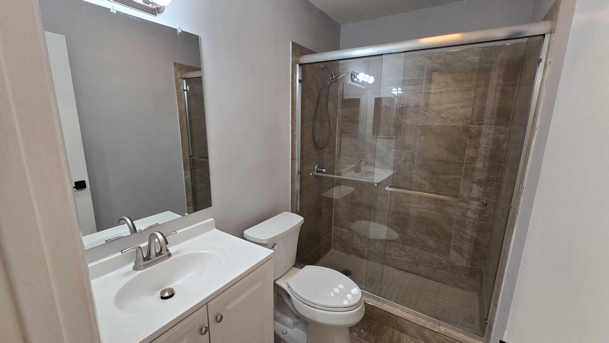 SHEFFIELD WOODS AT WELLINGTON COND - Residential Lease