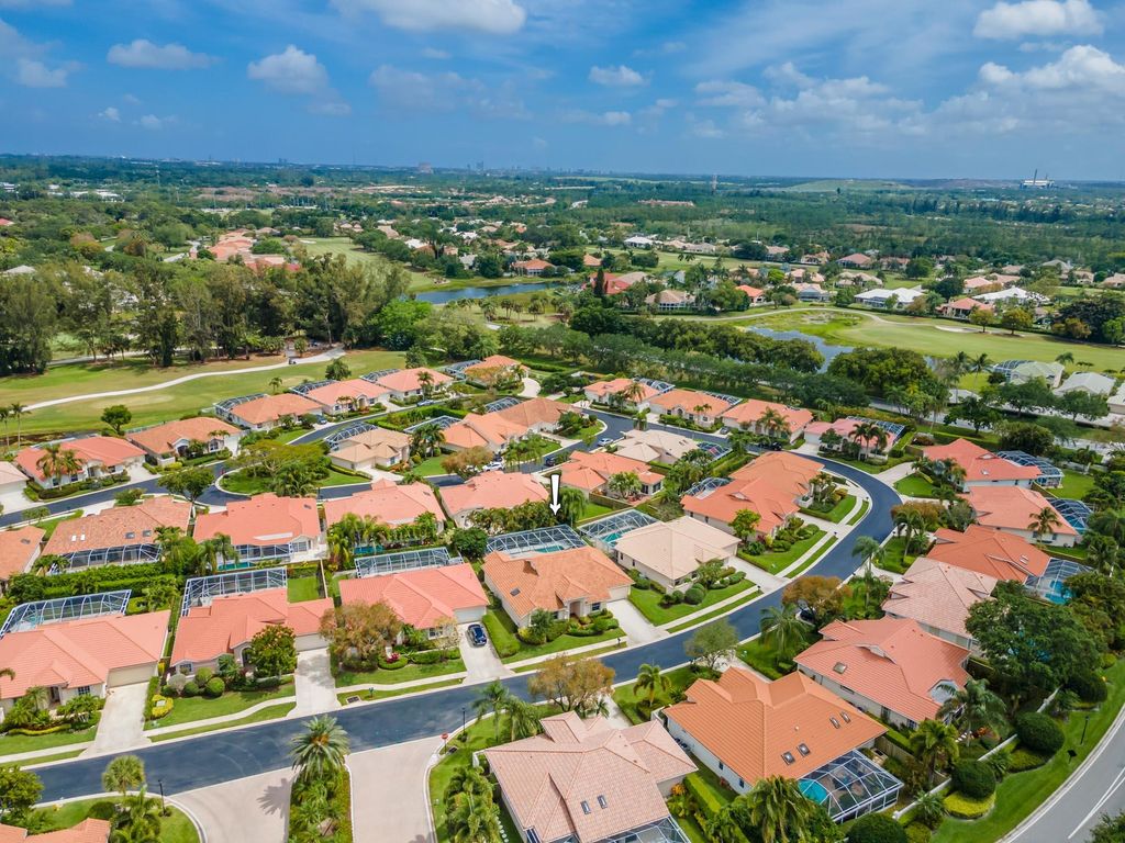 Photo of 203 Eagleton Estate Boulevard, Palm Beach Gardens, FL 33418 (MLS # R10793030)