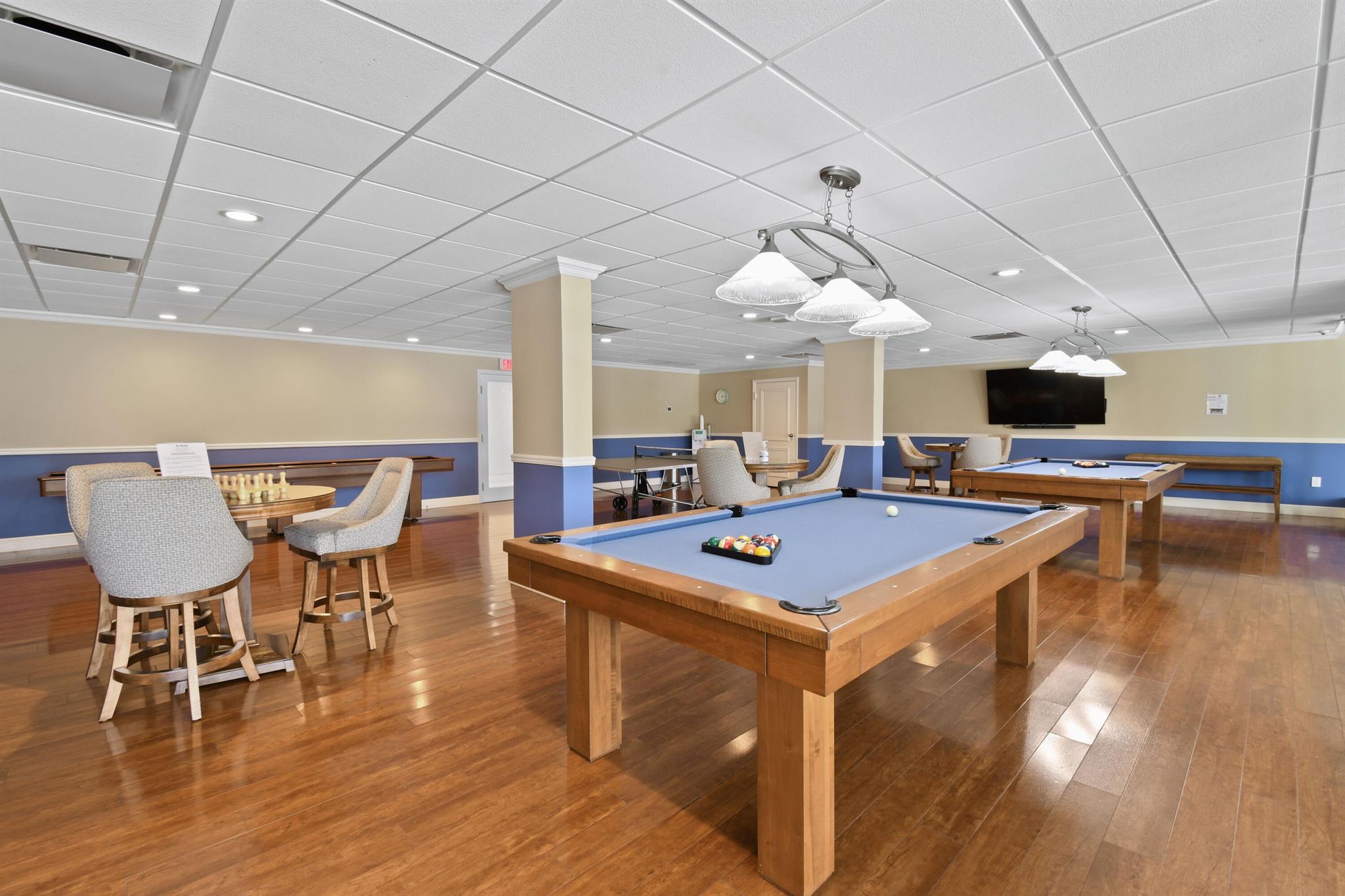 BARCLAY CONDO - Residential Lease