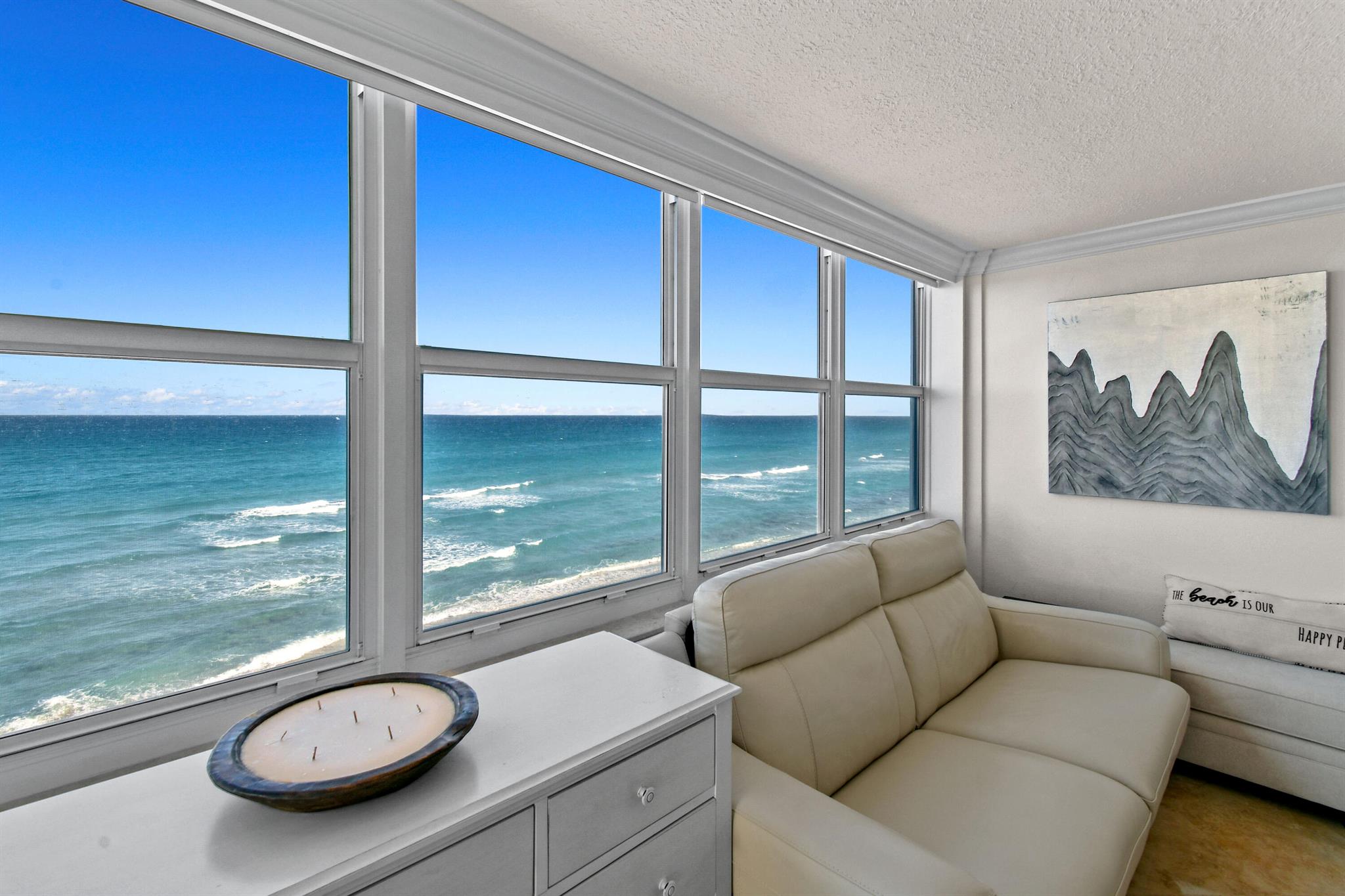 BARCLAY CONDO - Residential Lease