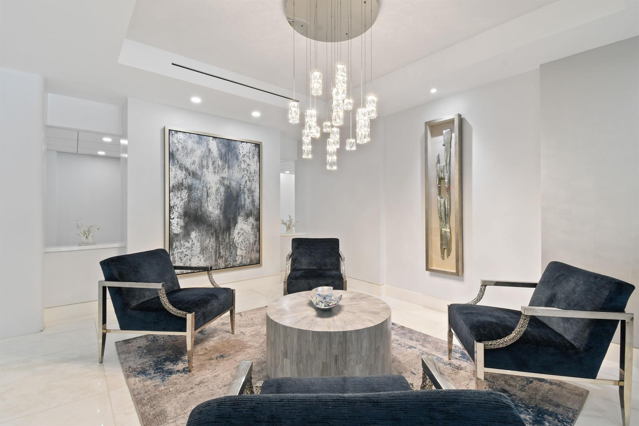 BARCLAY CONDO - Residential Lease
