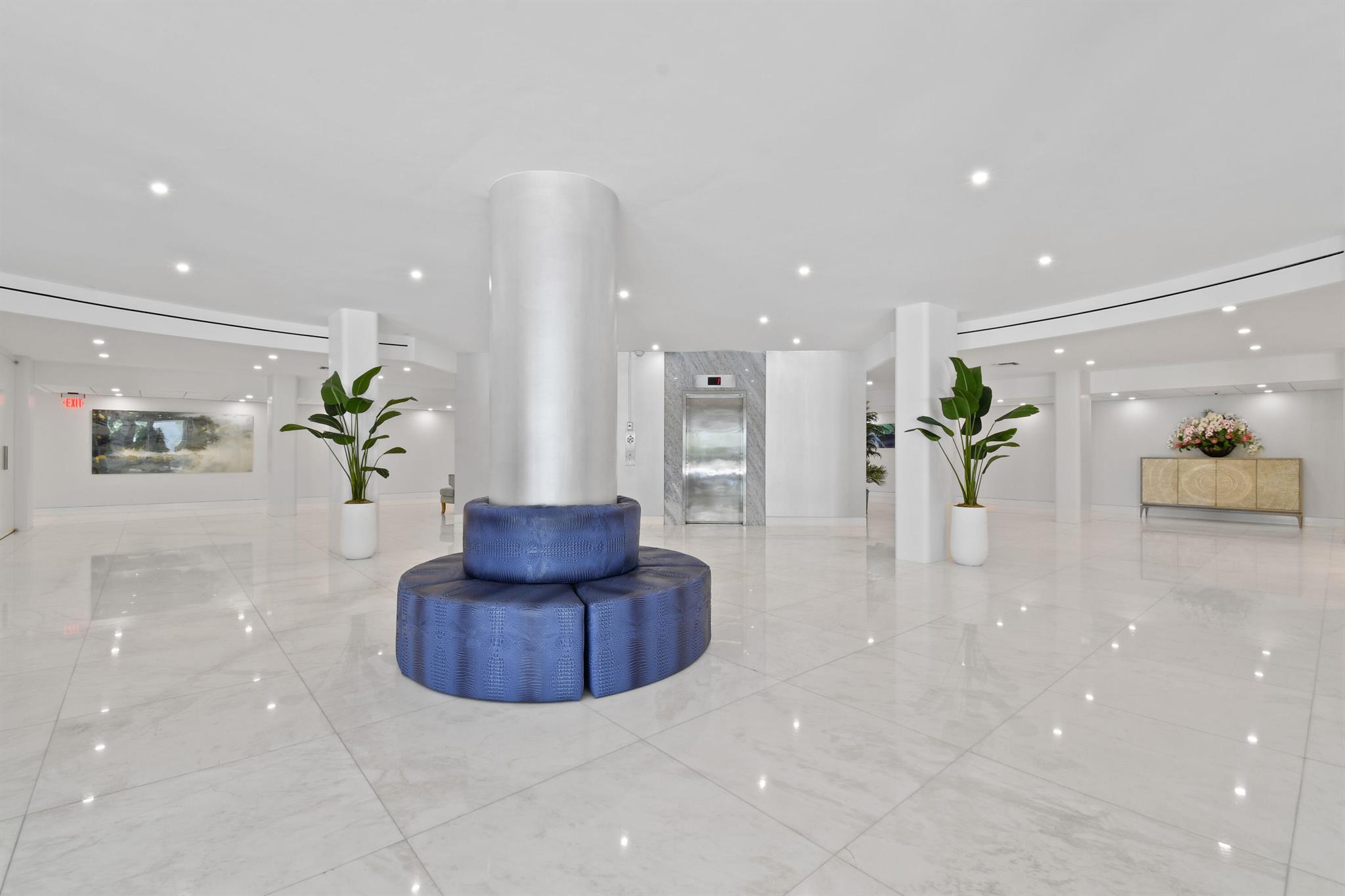 BARCLAY CONDO - Residential Lease
