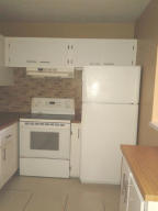 VILLAGE GREEN KENSINGTON - Residential