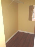 VILLAGE GREEN KENSINGTON - Residential