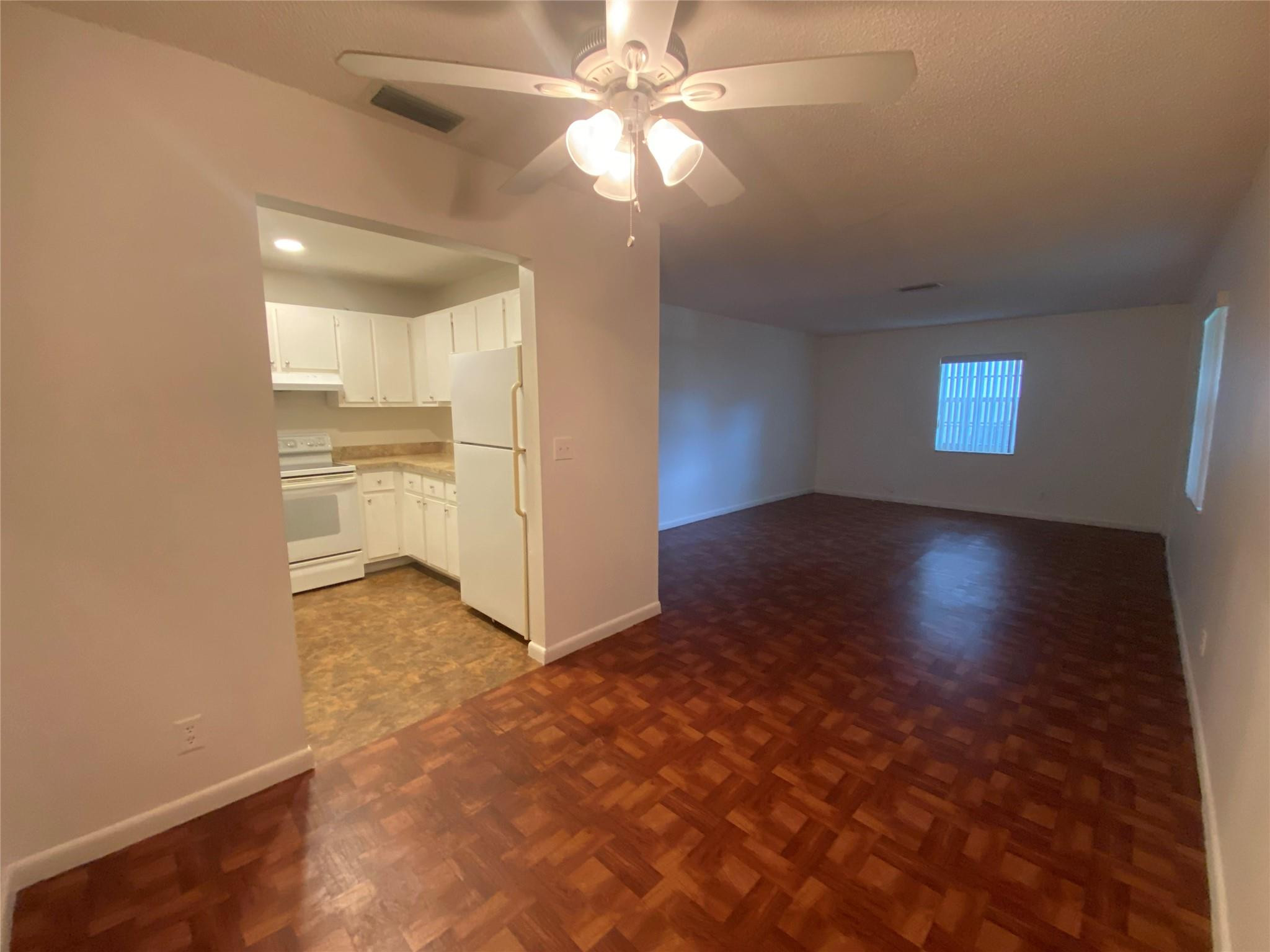 Castlewood 71-37 B - Residential Lease