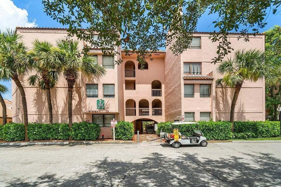 PRESIDENTIAL GOLFVIEW CONDO - Residential