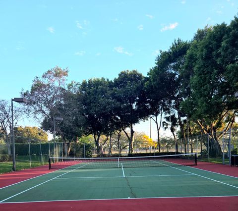 Tiny photo for 807 NW 91st Terrace NW #807, Plantation, FL 33324 (MLS # B26006929)