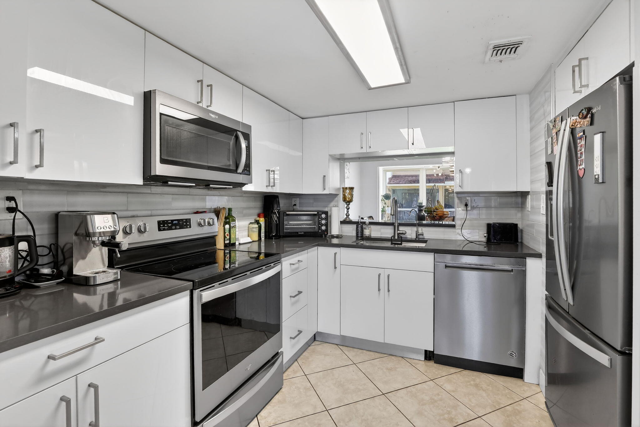 COLONNADES CONDO - Residential