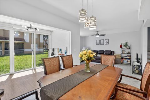 Tiny photo for 807 NW 91st Terrace NW #807, Plantation, FL 33324 (MLS # B26006929)