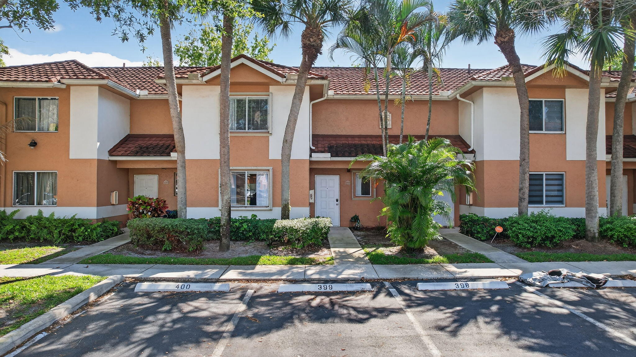 COLONNADES CONDO - Residential