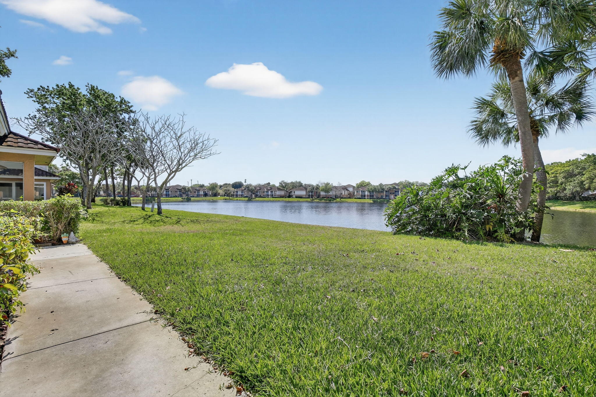 COLONNADES CONDO - Residential