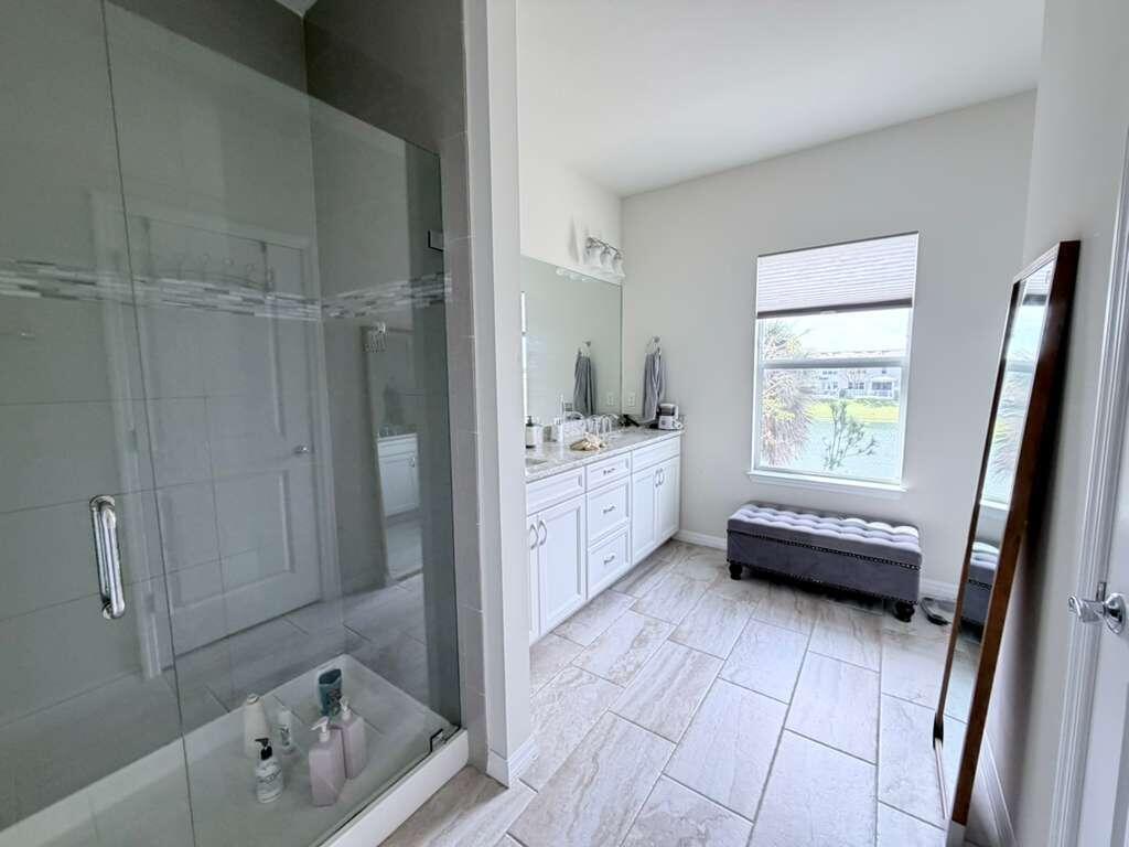 HILLCREST COUNTRY CLUB SOUTH - Residential