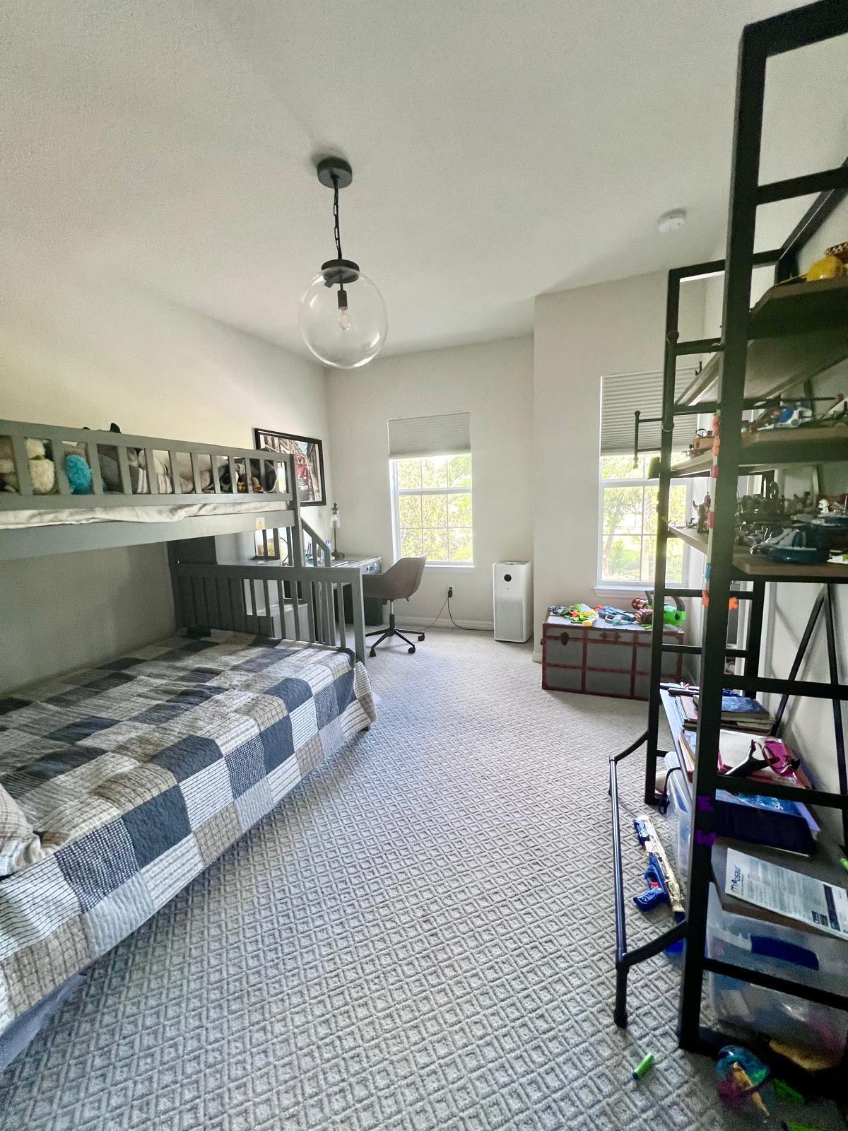 HILLCREST COUNTRY CLUB SOUTH - Residential