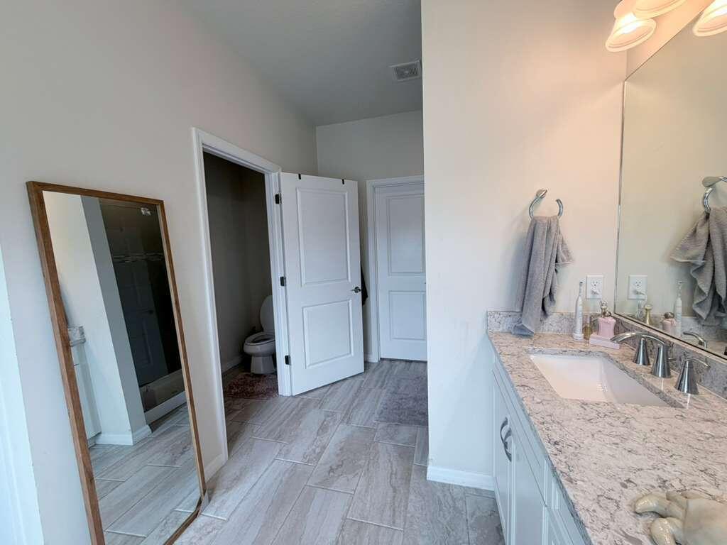 HILLCREST COUNTRY CLUB SOUTH - Residential