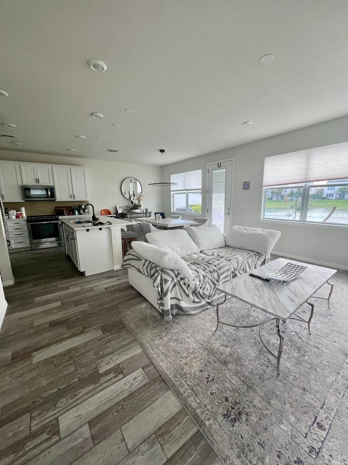 HILLCREST COUNTRY CLUB SOUTH - Residential