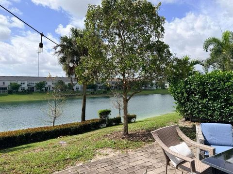 Tiny photo for 4924 Greenway Drive, Hollywood, FL 33021 (MLS # B26010957)