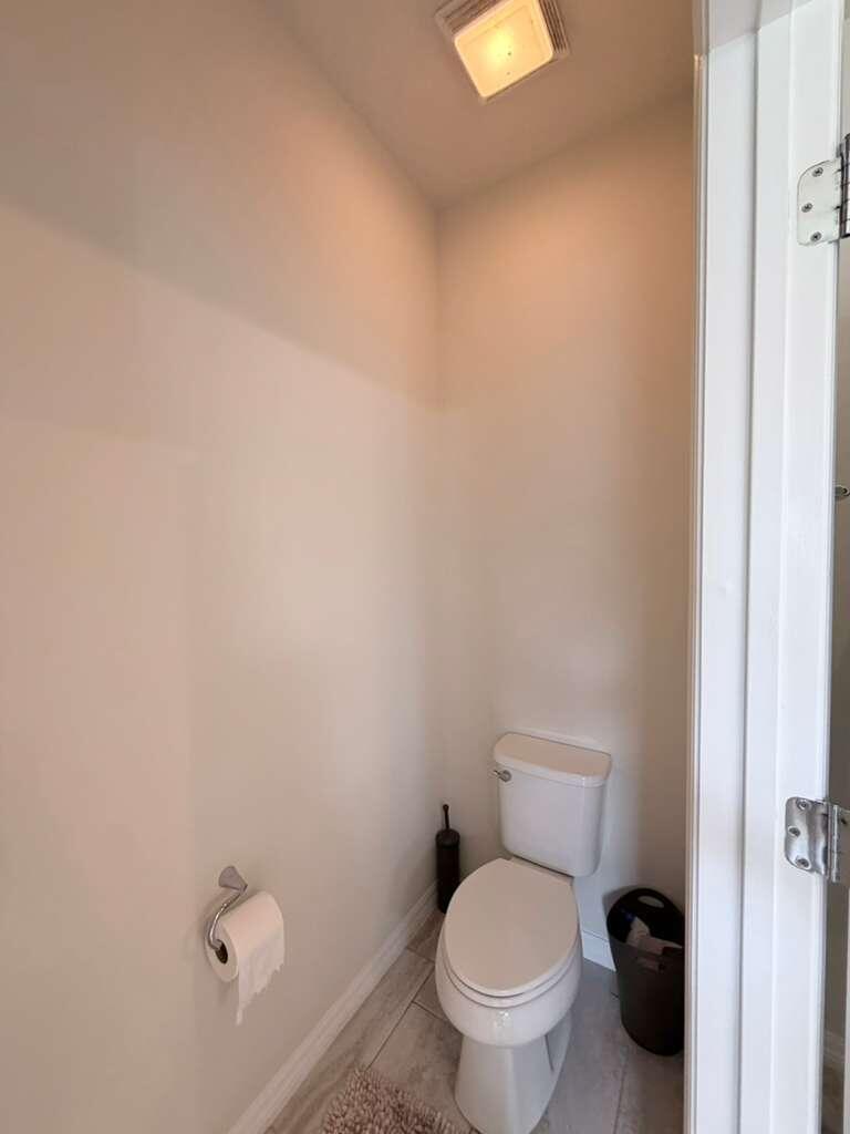 HILLCREST COUNTRY CLUB SOUTH - Residential