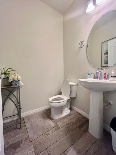 Tiny photo for 4924 Greenway Drive, Hollywood, FL 33021 (MLS # B26010957)