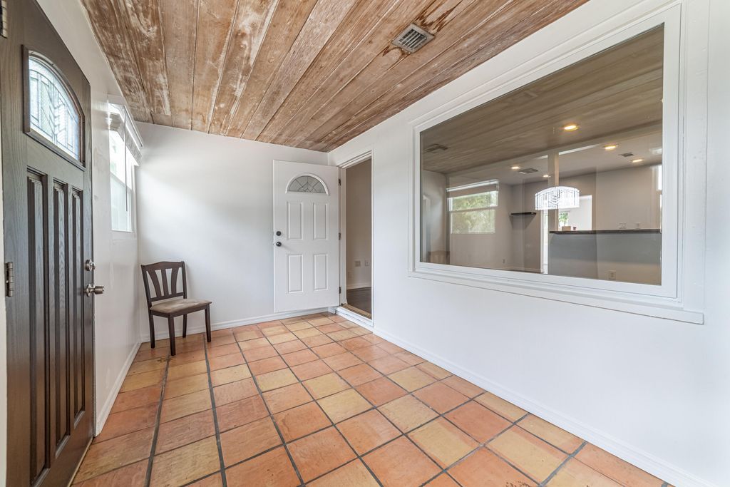 Photo of 942 Sunset Road, West Palm Beach, FL 33401 (MLS # R11102191)