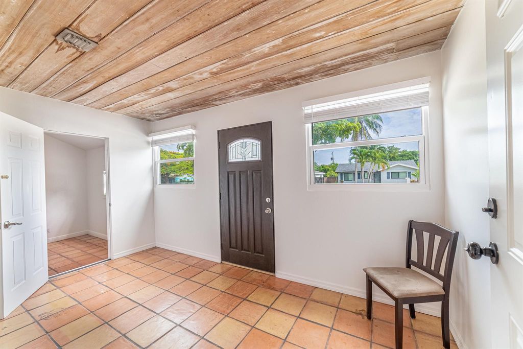 Photo of 942 Sunset Road, West Palm Beach, FL 33401 (MLS # R11102191)